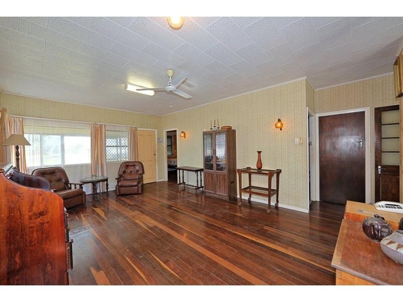 8 Lihs Street, Elliott Heads QLD 4670