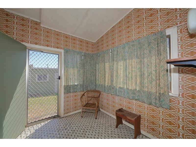 8 Lihs Street, Elliott Heads QLD 4670