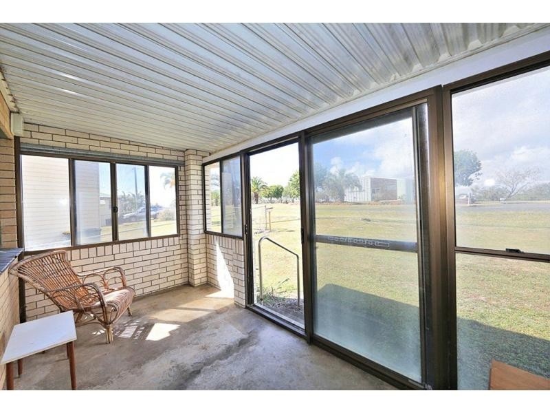 8 Lihs Street, Elliott Heads QLD 4670