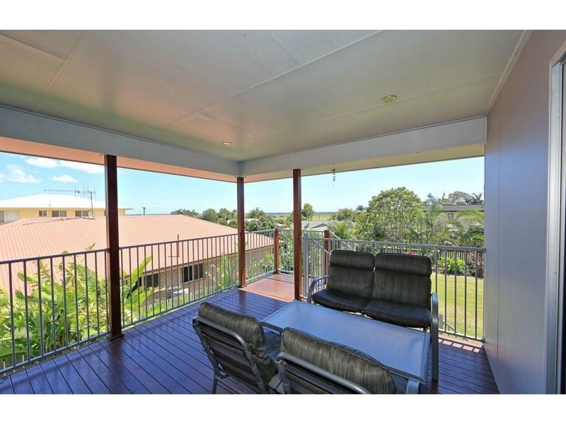 17 Panorama Drive, Qunaba QLD 4670