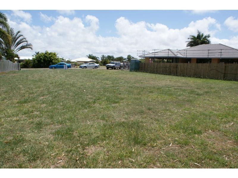 16 Shoreline Crescent, Bargara QLD 4670
