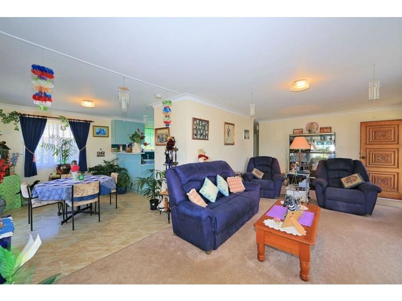 9 Hervey Street, Elliott Heads QLD 4670