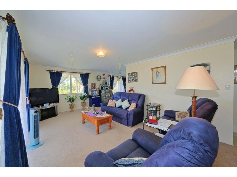 9 Hervey Street, Elliott Heads QLD 4670