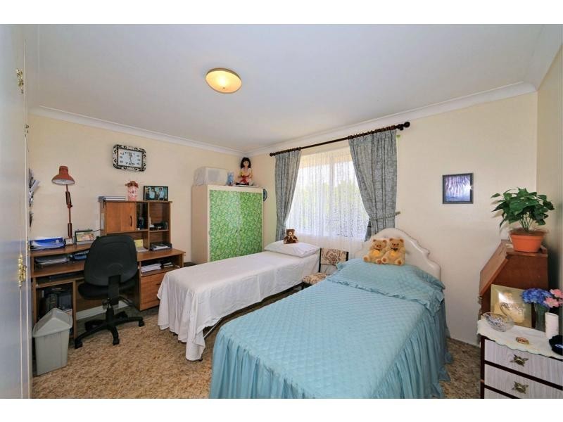 9 Hervey Street, Elliott Heads QLD 4670