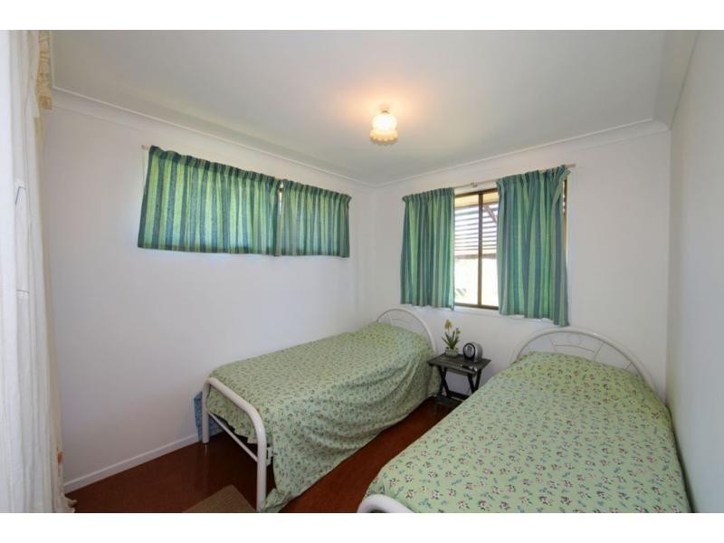 3 Crystal Court, Elliott Heads QLD 4670