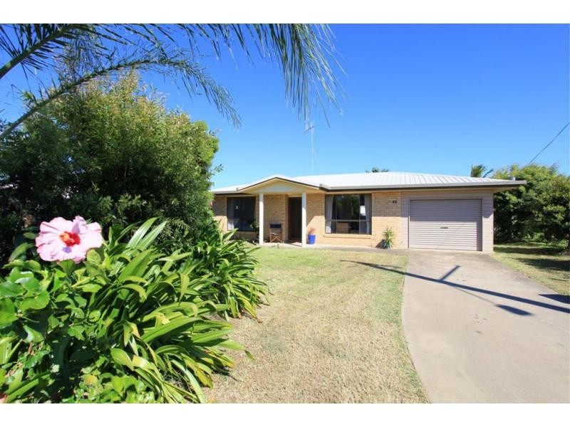 3 Crystal Court, Elliott Heads QLD 4670