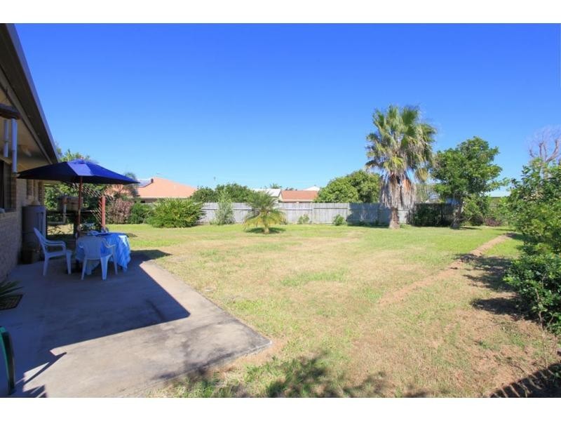 3 Crystal Court, Elliott Heads QLD 4670