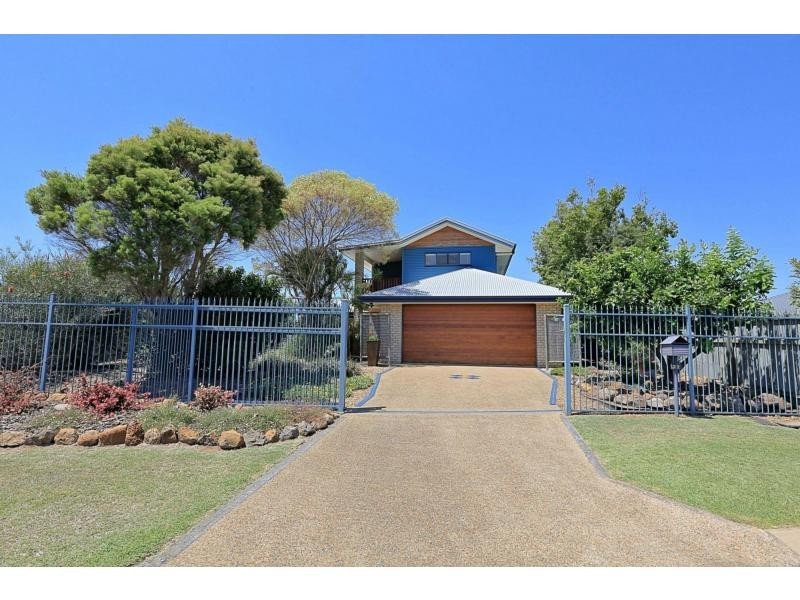 22 Neptune Street, Burnett Heads QLD 4670