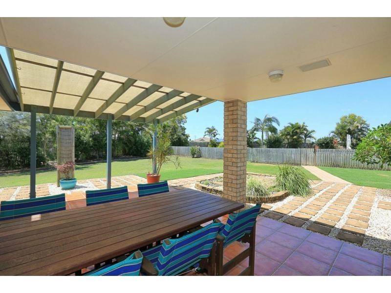 22 Neptune Street, Burnett Heads QLD 4670