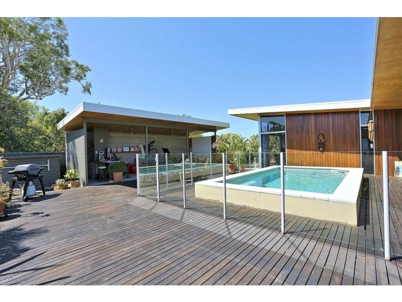 11 Grimwood Street, Bargara QLD 4670