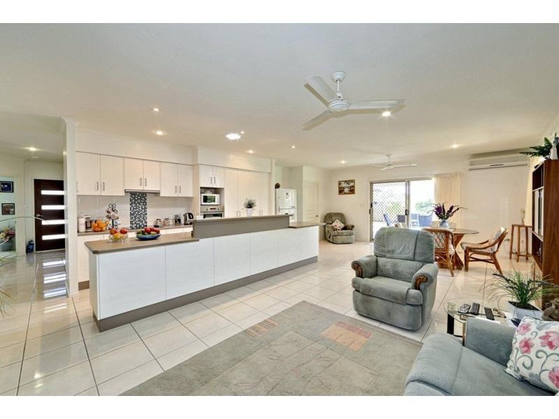 3 Blain Street, Bargara QLD 4670