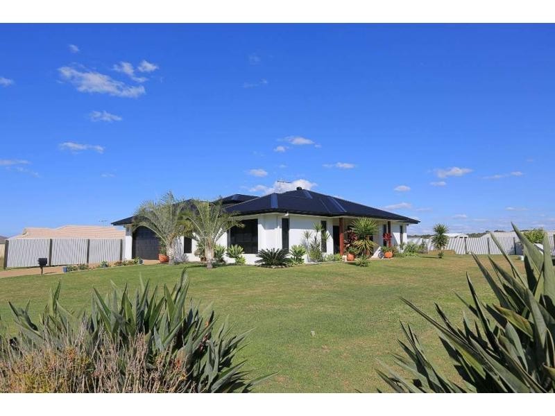 16 Avalon Street, Burnett Heads QLD 4670