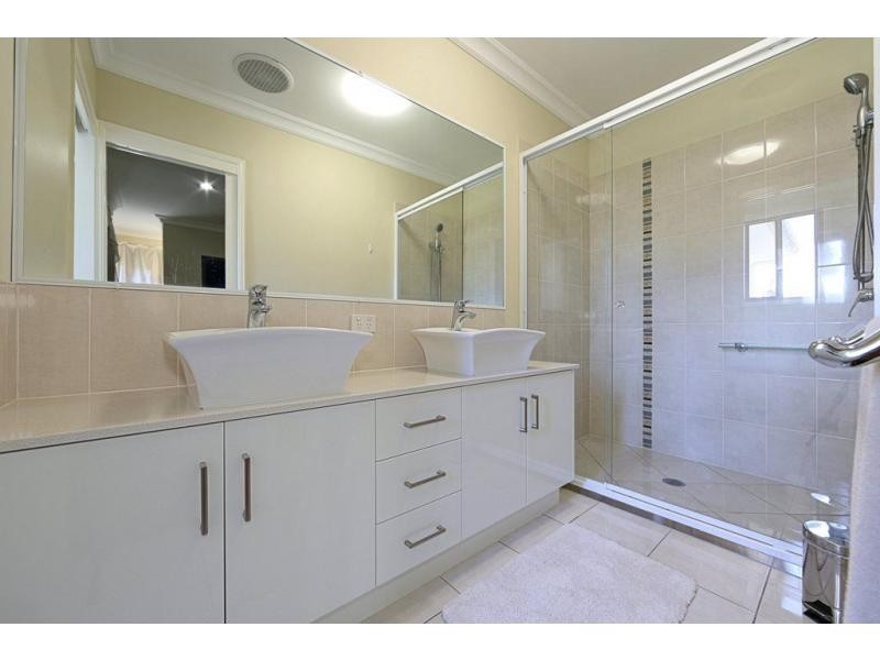 16 Avalon Street, Burnett Heads QLD 4670