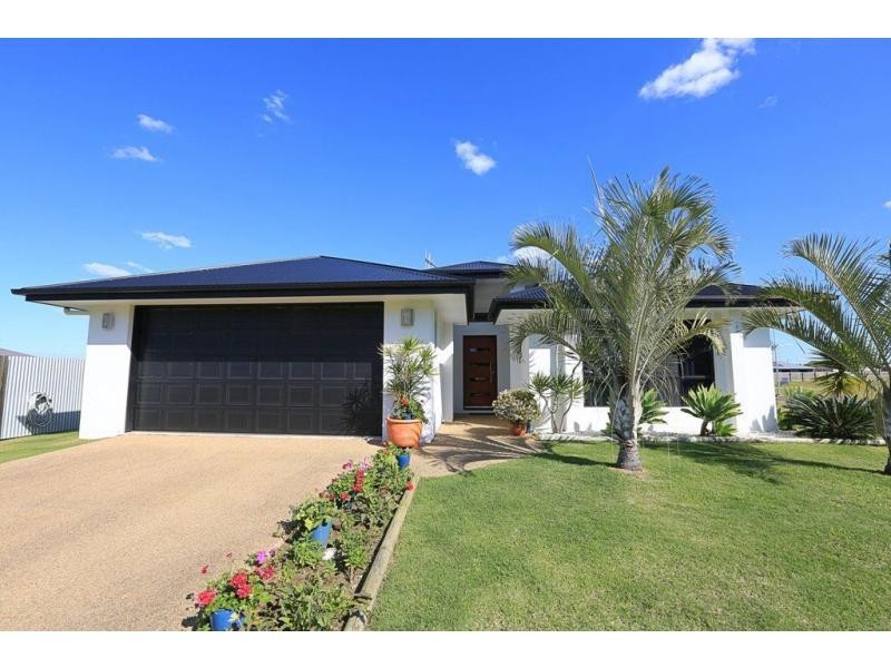 16 Avalon Street, Burnett Heads QLD 4670