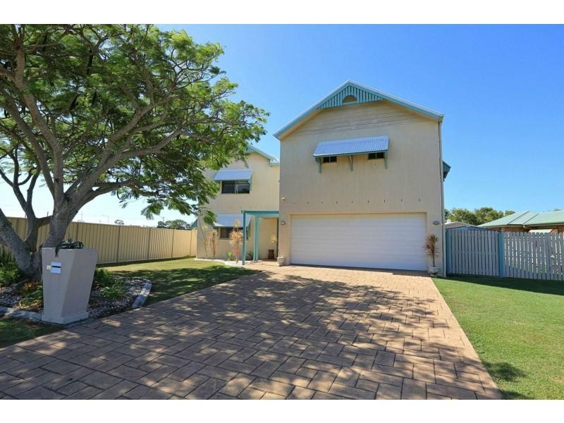96 Davidson Street, Bargara QLD 4670