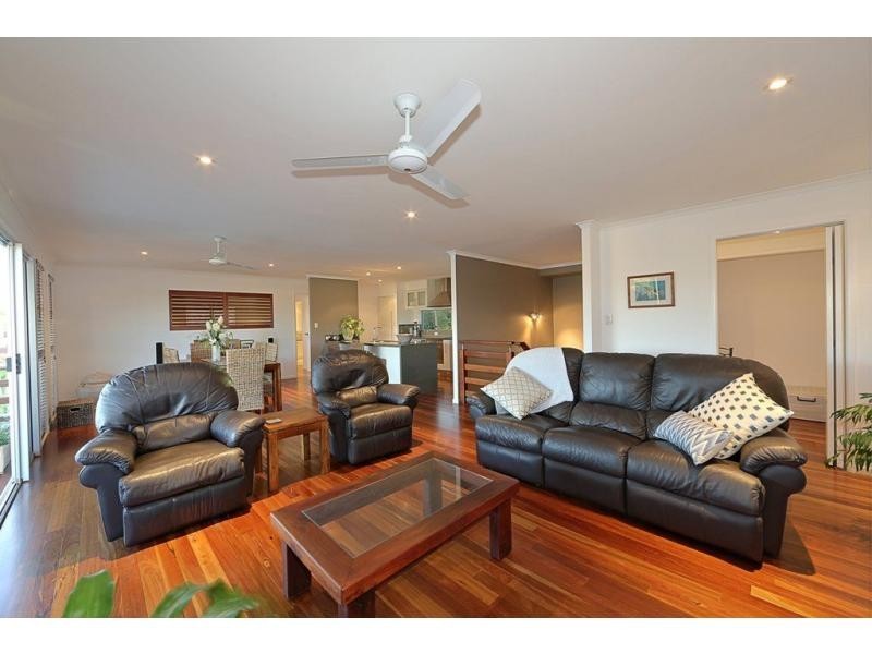 20 Bathurst Street, Elliott Heads QLD 4670