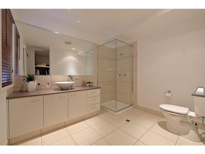 20 Bathurst Street, Elliott Heads QLD 4670