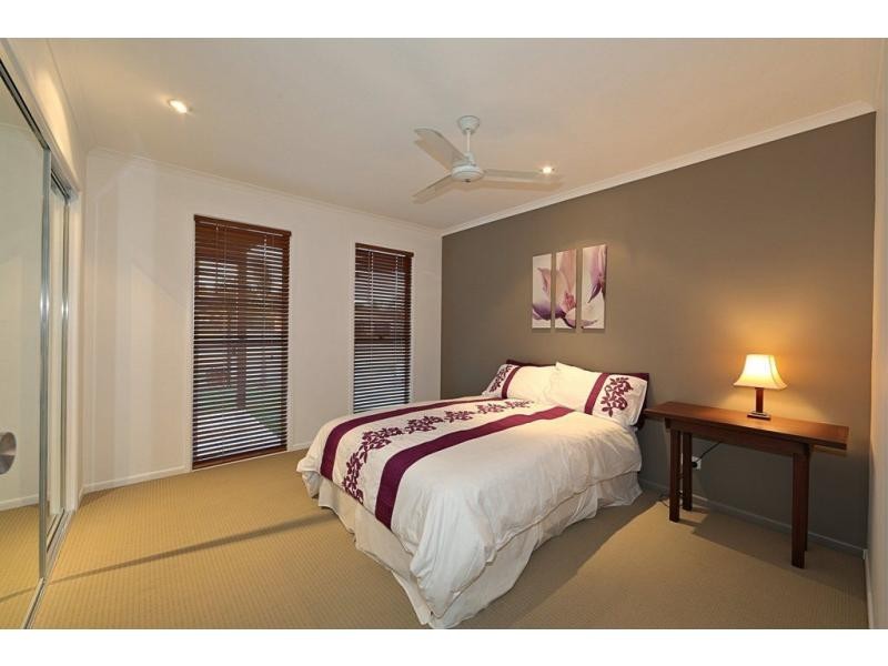 20 Bathurst Street, Elliott Heads QLD 4670