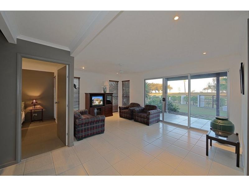 20 Bathurst Street, Elliott Heads QLD 4670