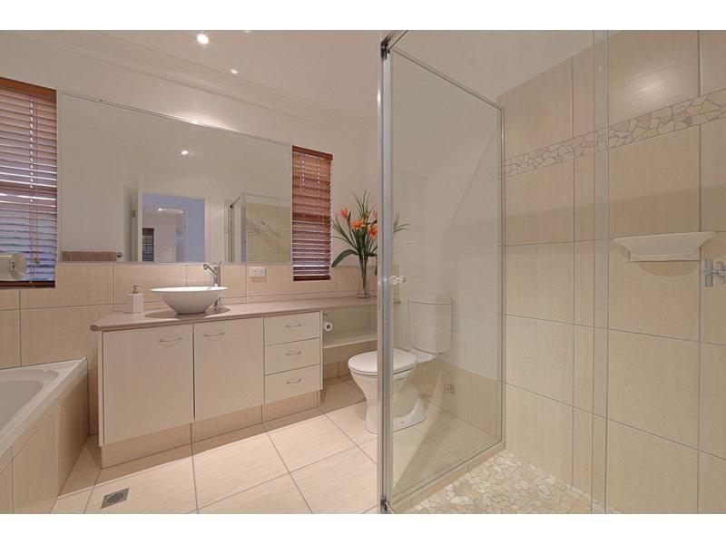 20 Bathurst Street, Elliott Heads QLD 4670