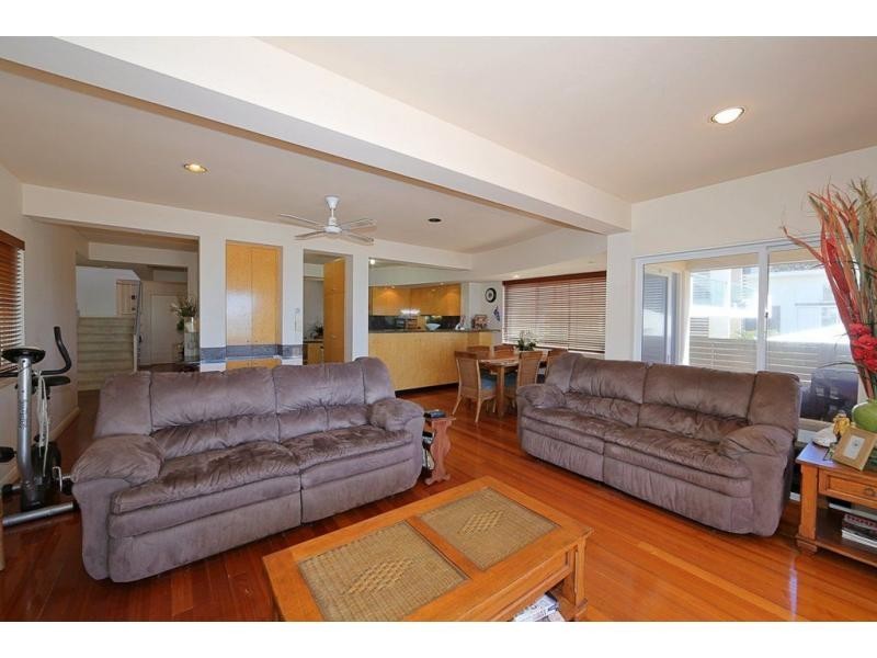 Villa 1/92 Miller Street, Bargara QLD 4670