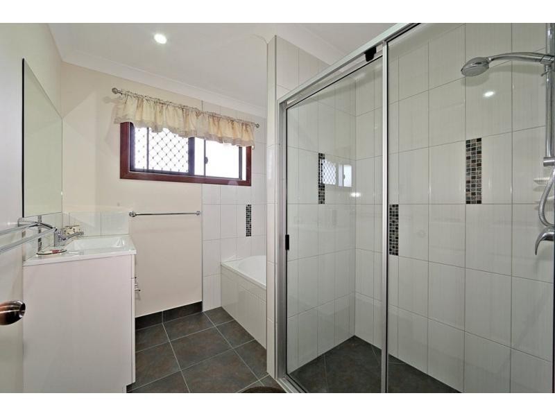 200 Mittelheusers Road, Burnett Heads QLD 4670