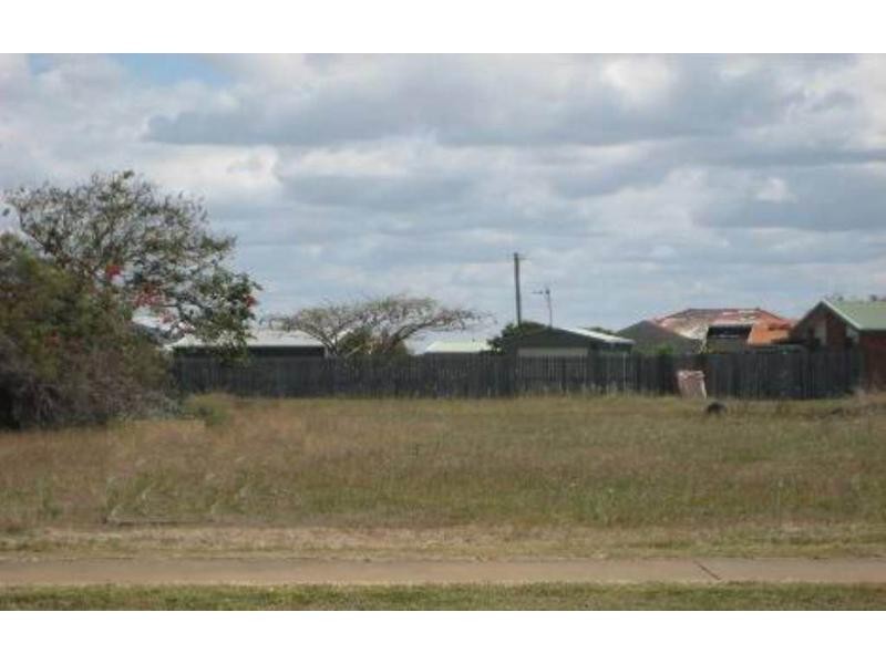 27 Burnett Heads Road, Burnett Heads QLD 4670