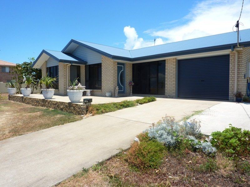 137 Sea Esplanade, Burnett Heads QLD 4670