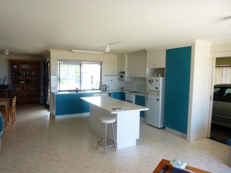 137 Sea Esplanade, Burnett Heads QLD 4670