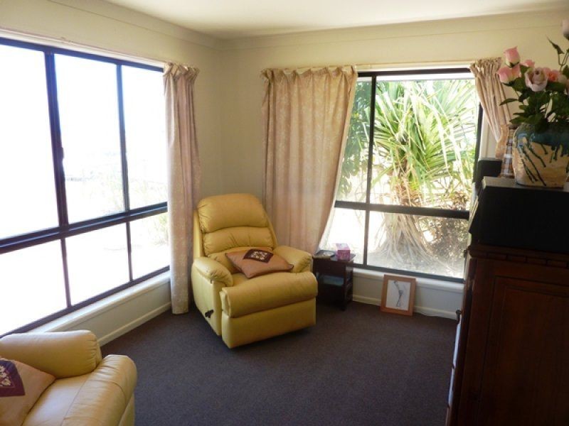 137 Sea Esplanade, Burnett Heads QLD 4670
