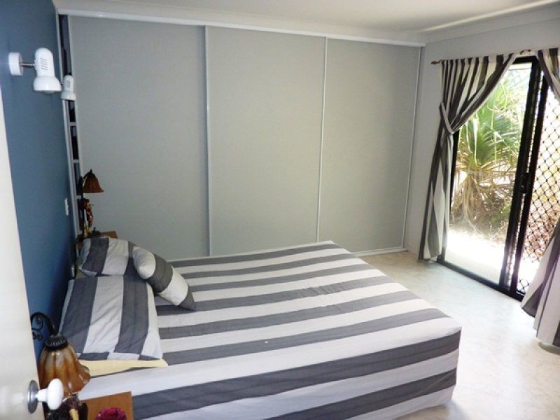 137 Sea Esplanade, Burnett Heads QLD 4670