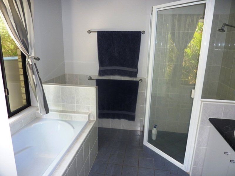 137 Sea Esplanade, Burnett Heads QLD 4670