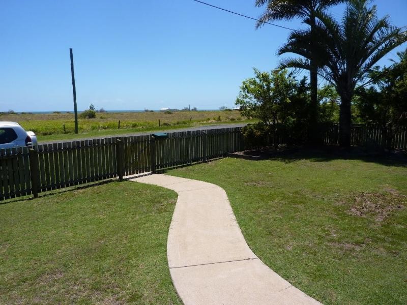 121 Shelley Street (Cnr Ripple) Street, Burnett Heads QLD 4670