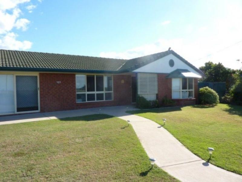 121 Shelley Street (Cnr Ripple) Street, Burnett Heads QLD 4670