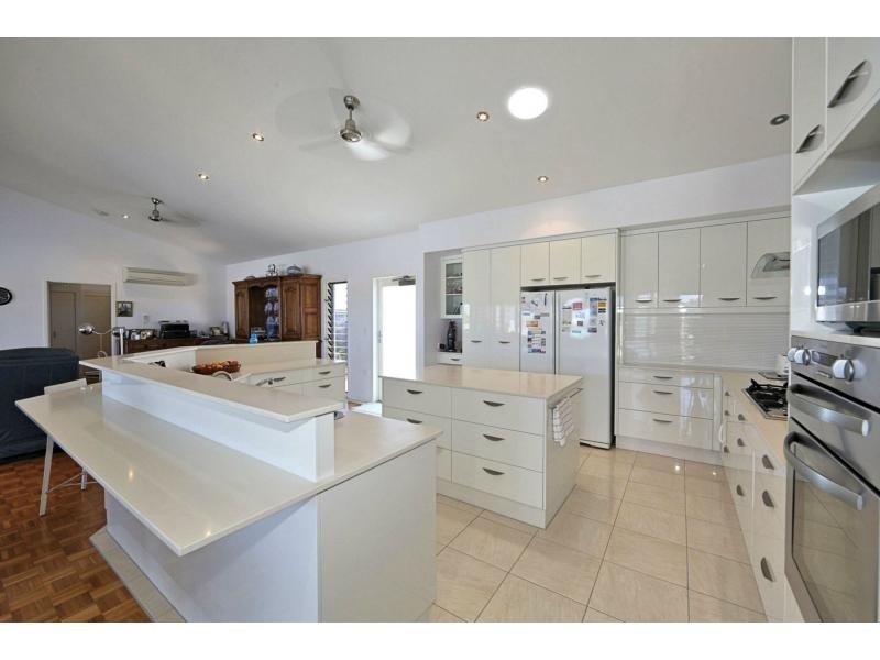 35 McCavanagh Street, Bargara QLD 4670