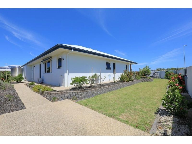 35 McCavanagh Street, Bargara QLD 4670