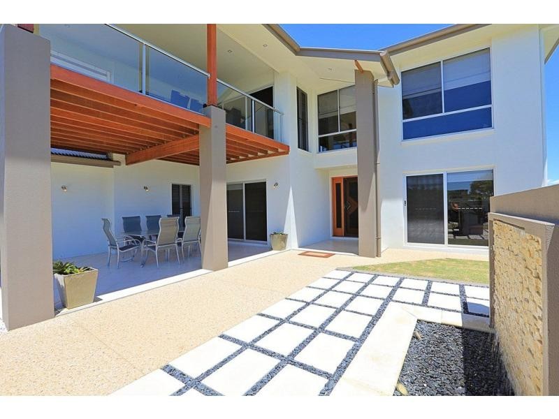 128 Woongarra Scenic Drive, Bargara QLD 4670
