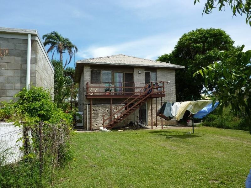15 Mc Gowan Street, Burnett Heads QLD 4670
