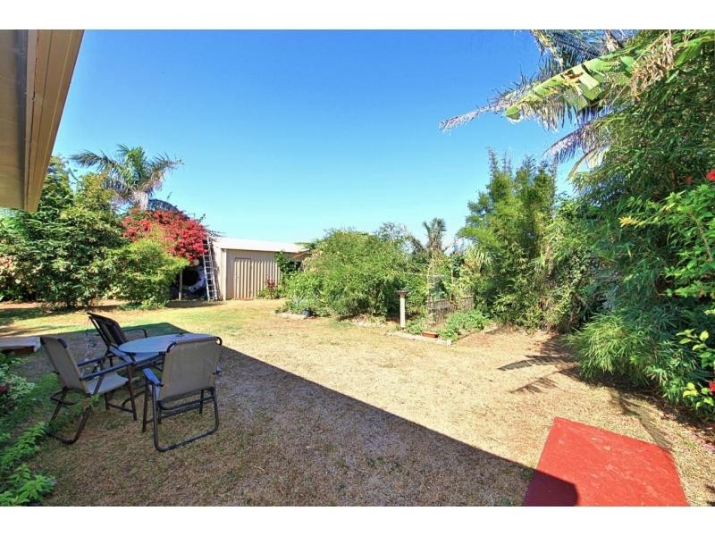 16 Emperor Drive, Elliott Heads QLD 4670