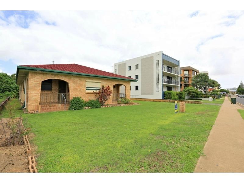39 Esplanade, Bargara QLD 4670