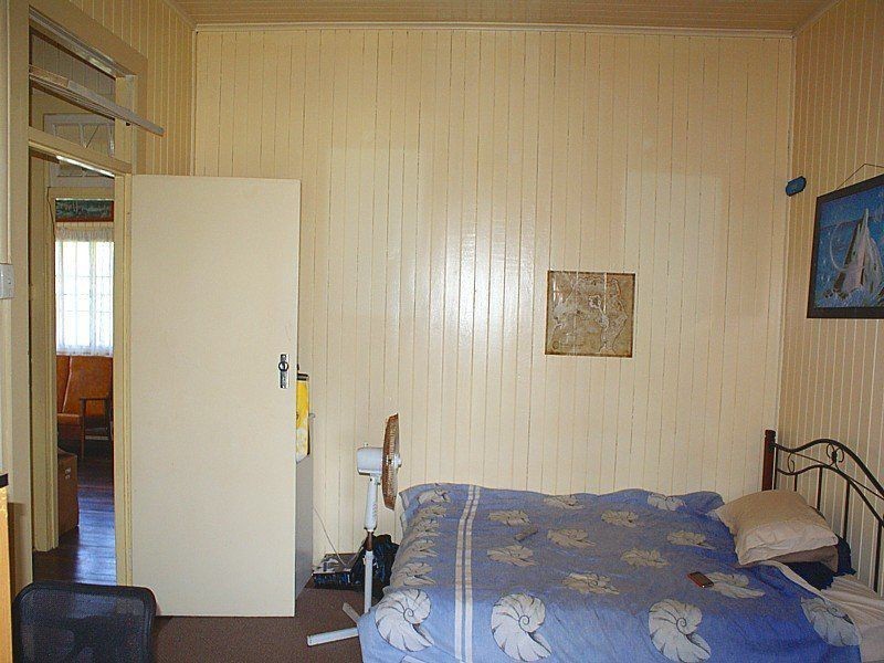 3 Brieschke Street, Elliott Heads QLD 4670