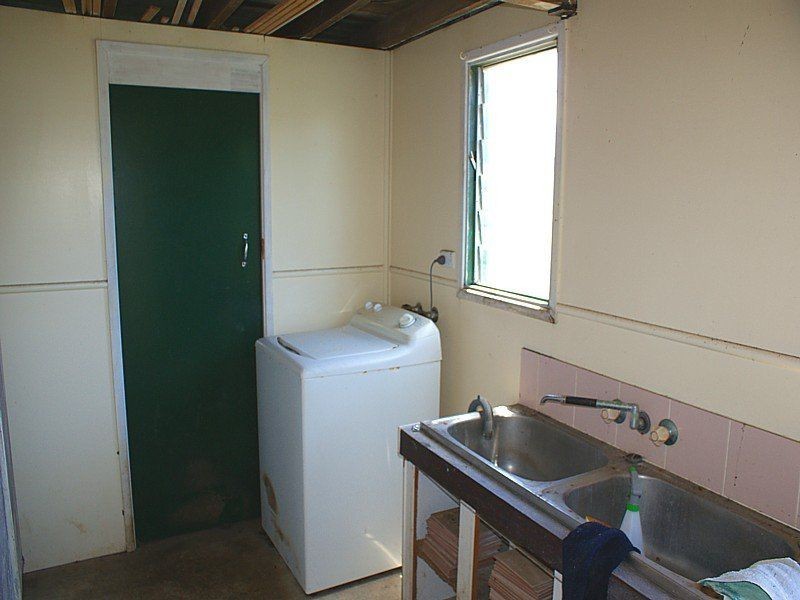 3 Brieschke Street, Elliott Heads QLD 4670