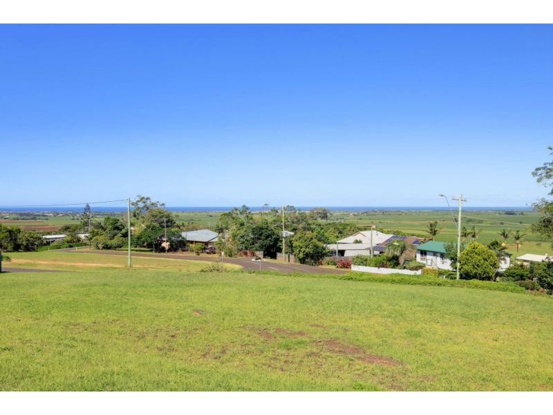 1 Heathwood Crescent, Qunaba QLD 4670