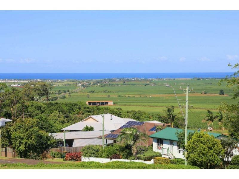 1 Heathwood Crescent, Qunaba QLD 4670