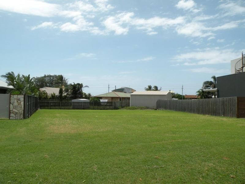 12 Breeze Drive, Bargara QLD 4670