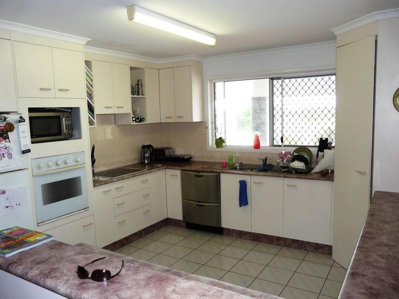 13 Palm Street, Innes Park QLD 4670