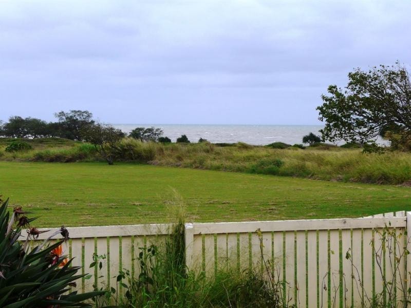 13 Palm Street, Innes Park QLD 4670