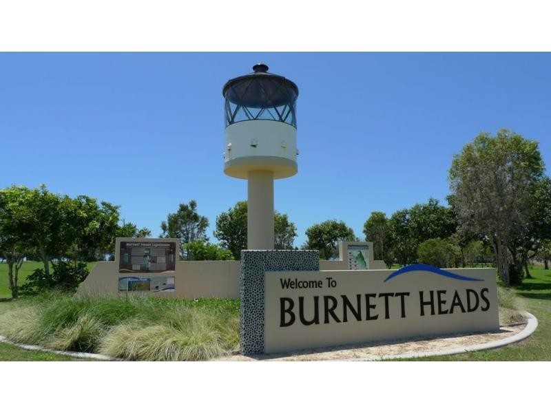 31 Byron Street, Burnett Heads QLD 4670