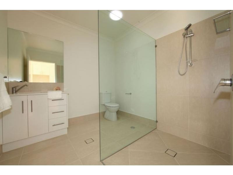 4/12 Tanner Street, Bargara QLD 4670