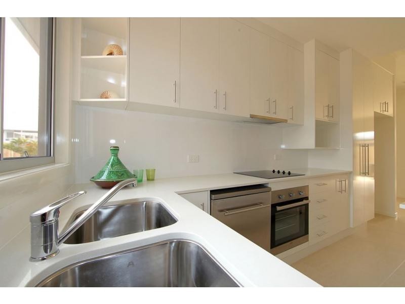 4/12 Tanner Street, Bargara QLD 4670